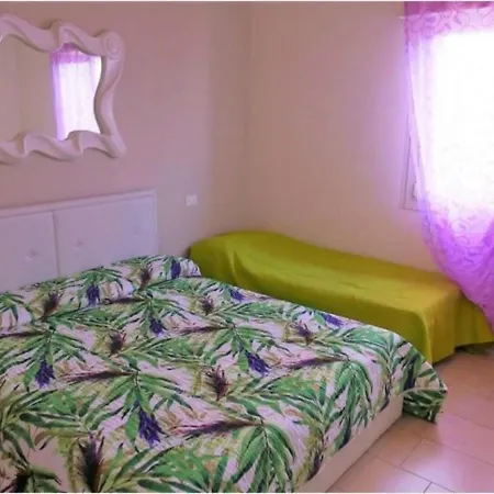 Furnished Escape Close To The Sea Apartment